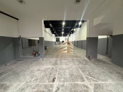 Galpão/Depósito/Armazém à venda, 330m² no Vila Augusta, Guarulhos