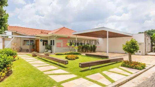 Casa de Condomínio com 3 Quartos à venda, 370m² no Terras do Madeira, Carapicuíba