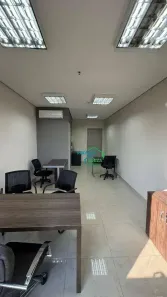 Sala Comercial para alugar, 30m² no Tamboré, Santana de Parnaíba