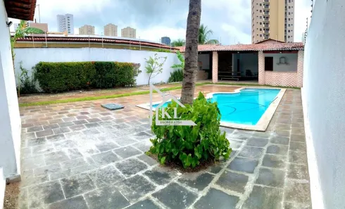 Casa com 4 Quartos à venda, 284m² no Capim Macio, Natal