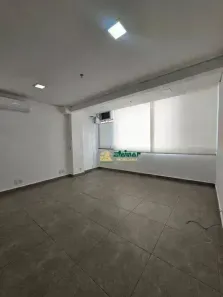 Sala Comercial à venda, 38m² no Vila Pedro Moreira, Guarulhos