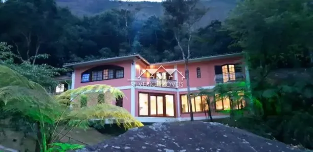 Casa com 3 Quartos à venda, 400m² no Araras, Petrópolis