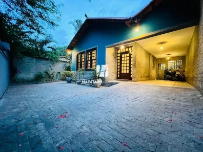Casa com 4 Quartos à venda, 216m² no Itapoã, Belo Horizonte
