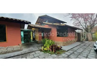 Casa de Condomínio com 2 Quartos à venda, 160m² no Cascatinha, Nova Friburgo