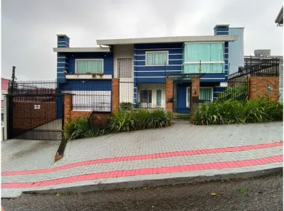Casa com 4 Quartos para venda ou aluguel, 270m² no Presidente Médici, Chapecó