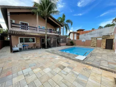 Casa com 4 Quartos para alugar, 340m² no Jardim Acapulco, Guarujá