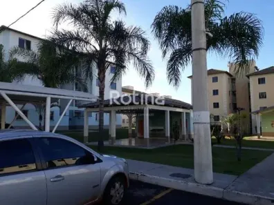 Apartamento com 3 Quartos para alugar, 60m² no Mansour, Uberlândia