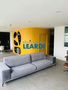 Apartamento com 3 Quartos à venda, 230m² no Itaim Bibi, São Paulo