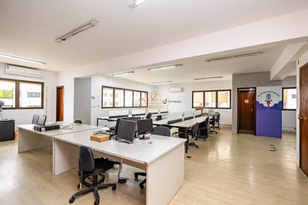Sala Comercial para alugar, 156m² no Água Verde, Curitiba