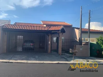 Casa com 3 Quartos à venda, 136m² no Residencial Samambaia, São Carlos
