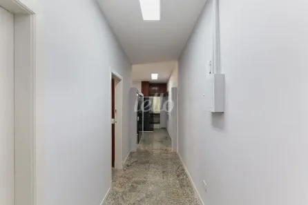 Sala Comercial para alugar, 100m² no República, São Paulo