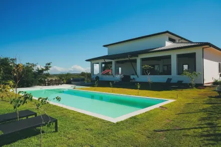 Casa com 10 Quartos para alugar, 750m² no Marina, Armação dos Búzios