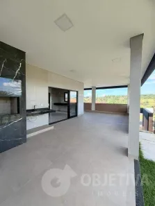 Casa de Condomínio com 3 Quartos à venda, 160m² no Granja Marileusa, Uberlândia