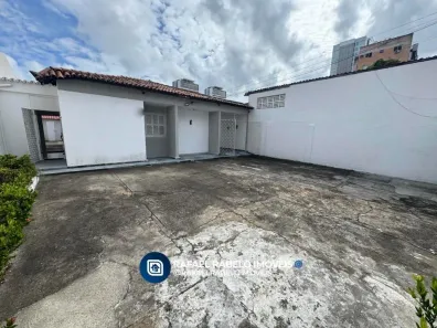 Casa com 3 Quartos para alugar, 285m² no Papicu, Fortaleza