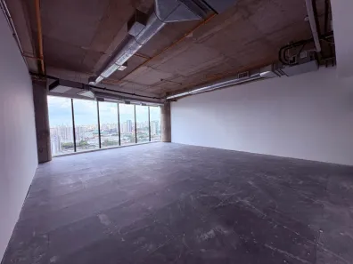 Ponto Comercial para alugar, 102m² no Parque Industrial Tomas Edson, São Paulo