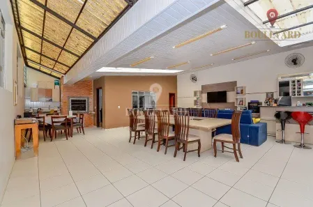 Casa com 4 Quartos à venda, 351m² no Cajuru, Curitiba