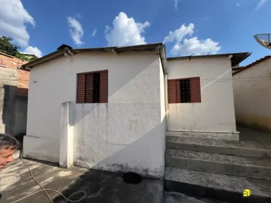 Casa com 4 Quartos à venda, 80m² no Marilândia - 3ª Seção, Ibirité