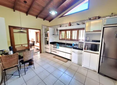 Casa de Condomínio com 5 Quartos à venda, 380m² no Lagoa da Conceição, Florianópolis