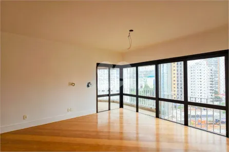 Apartamento com 3 Quartos para venda ou aluguel, 171m² no Moema, São Paulo