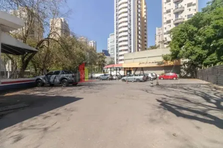Lote/Terreno para alugar, 562m² no Vila Nova Conceição, São Paulo