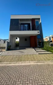 Casa com 3 Quartos à venda, 164m² no Beira Rio, Biguaçu