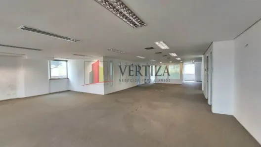 Sala Comercial à venda, 200m² no Cidade Monções, São Paulo