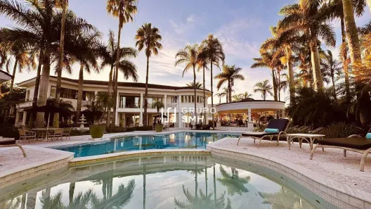 Casa de Condomínio com 7 Quartos à venda, 1500m² no Balneário Praia do Pernambuco, Guarujá