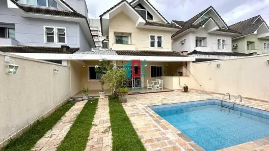 Casa de Condomínio com 5 Quartos à venda, 203m² no Recreio dos Bandeirantes, Rio de Janeiro