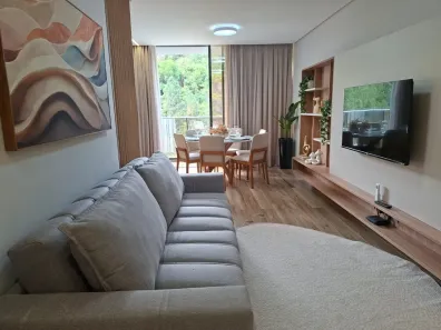 Apartamento com 2 Quartos para alugar, 83m² no Estados, Balneário Camboriú