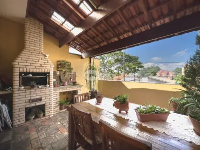 Sobrado com 4 Quartos à venda, 200m² no Nova Petrópolis, São Bernardo do Campo