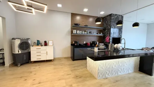 Casa com 3 Quartos à venda, 300m² no Morada da Colina, Uberlândia