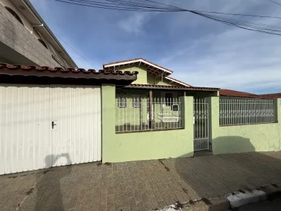Casa com 3 Quartos à venda, 135m² no Jardim Doutor Júlio de Mesquita Filho, Bragança Paulista