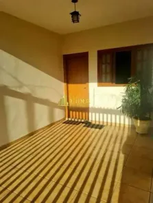 Casa com 4 Quartos à venda, 200m² no Brasil, Uberlândia