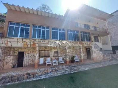 Casa com 4 Quartos à venda, 306m² no Vila Militar, Petrópolis