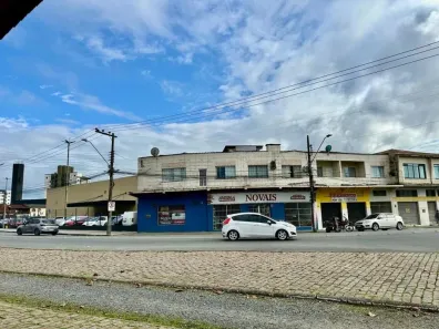 Imóvel Comercial com 4 Quartos à venda, 322m² no Anita Garibaldi, Joinville