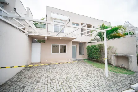 Casa com 3 Quartos à venda, 213m² no Jardim Rebelato, Cotia
