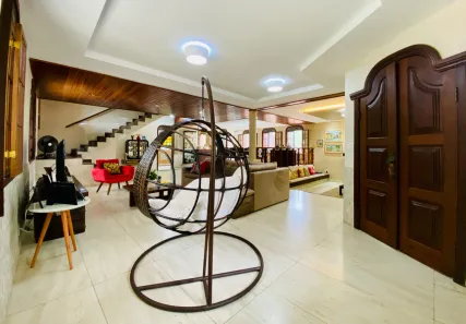 Casa com 5 Quartos à venda, 476m² no Bom Clima, Juiz de Fora