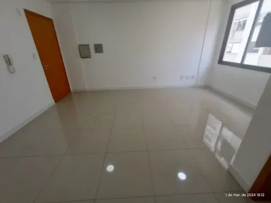 Sala Comercial à venda, 28m² no Menino Deus, Porto Alegre