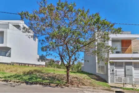 Lote/Terreno à venda, 201m² no Guarujá, Porto Alegre