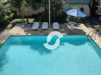Casa com 4 Quartos à venda, 442m² no Piratininga, Niterói
