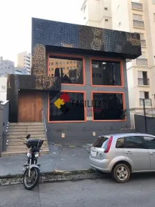 Imóvel Comercial com 4 Quartos para alugar, 304m² no Cambuí, Campinas
