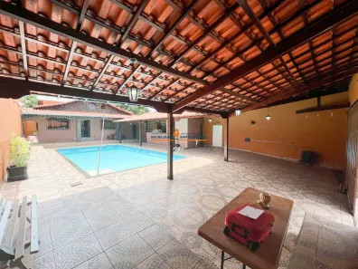 Casa com 6 Quartos à venda, 331m² no São João Batista (Venda Nova), Belo Horizonte
