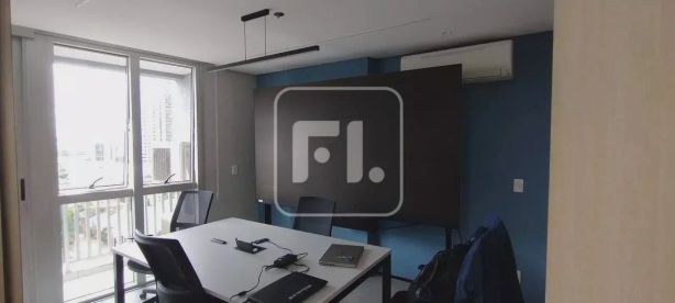 Sala Comercial para venda ou aluguel, 135m² no Vila São Francisco (Zona Sul), São Paulo