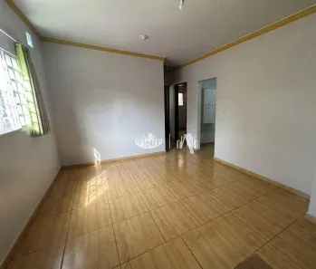 Casa com 2 Quartos para alugar, 150m² no Califórnia, Londrina