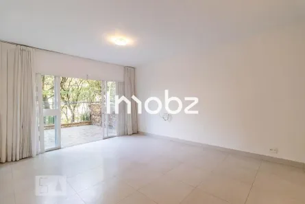 Casa com 3 Quartos à venda, 220m² no Vila Madalena, São Paulo