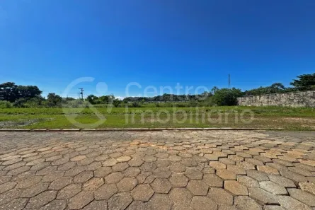 Lote/Terreno à venda, 1043m² no Boungaiville, Peruíbe