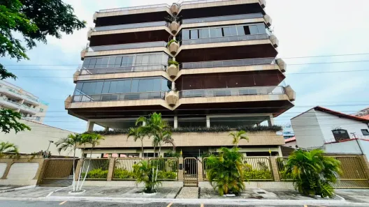 Apartamento com 3 Quartos para alugar, 140m² no Braga, Cabo Frio