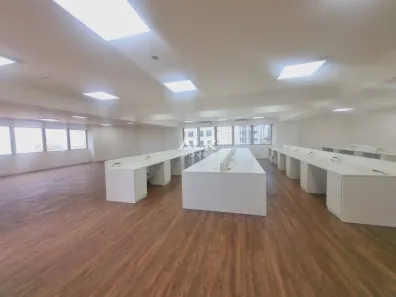 Imóvel Comercial para venda ou aluguel, 204m² no Cidade Monções, São Paulo