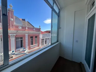 Apartamento com 2 Quartos para alugar, 59m² no Centro, Florianópolis