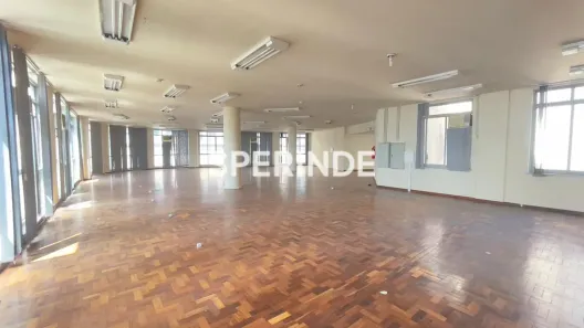 Sala Comercial para alugar, 600m² no Centro Histórico, Porto Alegre